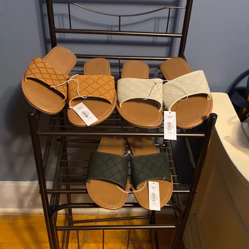 Bundle of women’s size 11 sandals.